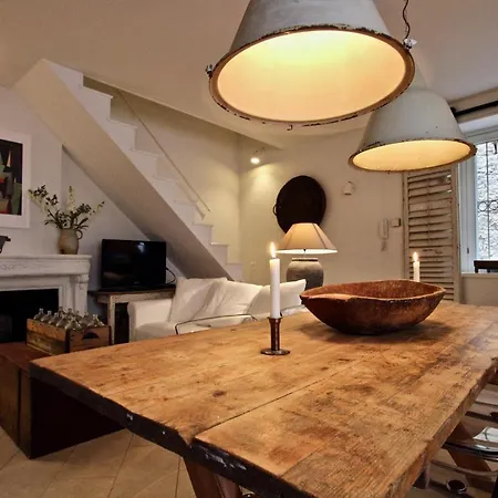 Апартаменты Casa Miele Historic Spacious House In Central Location