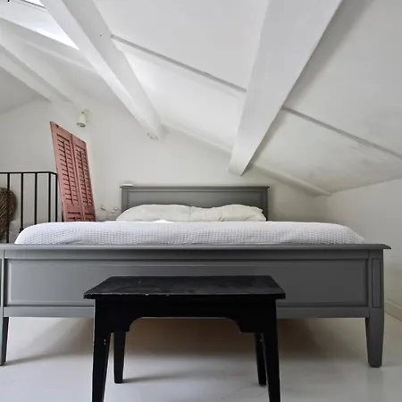 Casa Miele Historic Spacious House In Central Location Апартаменты *