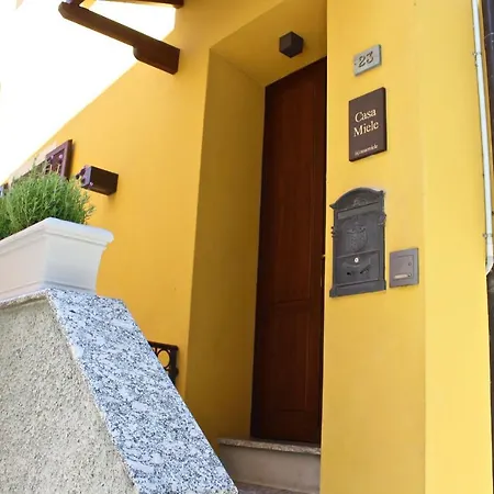Casa Miele Historic Spacious House In Central Location Апартаменты