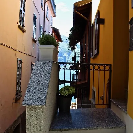 Апартаменты Casa Miele Historic Spacious House In Central Location